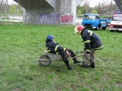 ,,Hlavně mě nevyklop!!! " :-) (MP Kralupy)